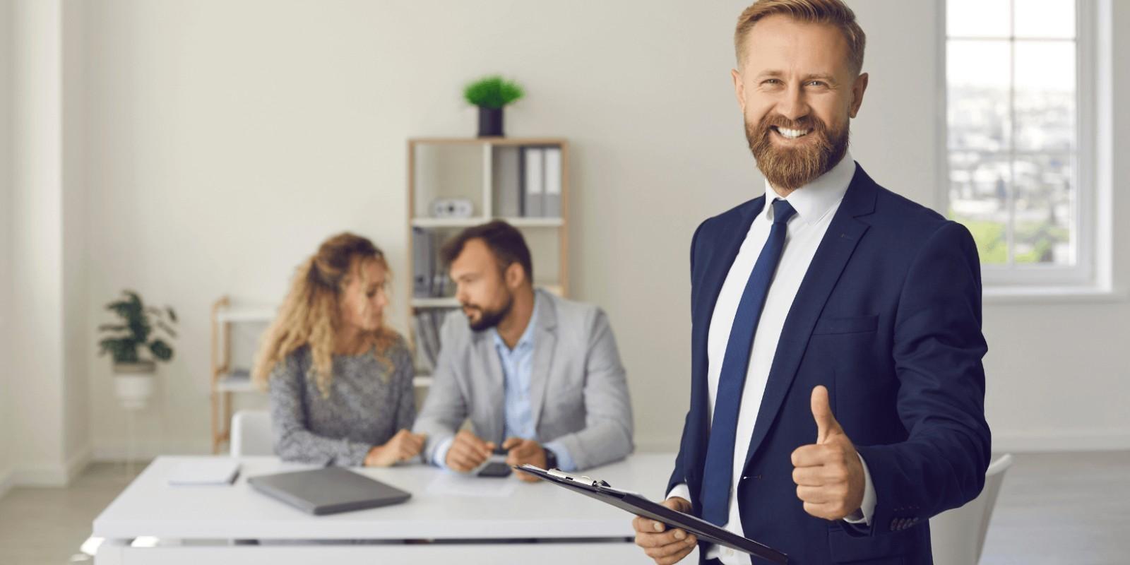 Potencia tu Red de Clientes Actuales para Atraer Nuevos Vendedores: Estrategias Efectivas para Agentes Inmobiliarios